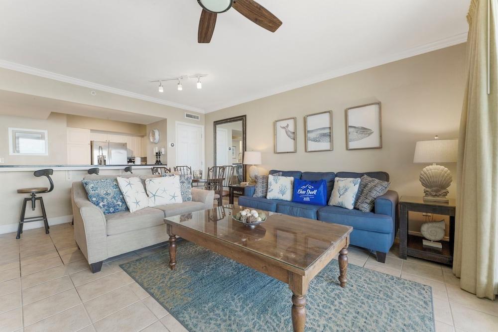 Emerald Beach Resort 2235