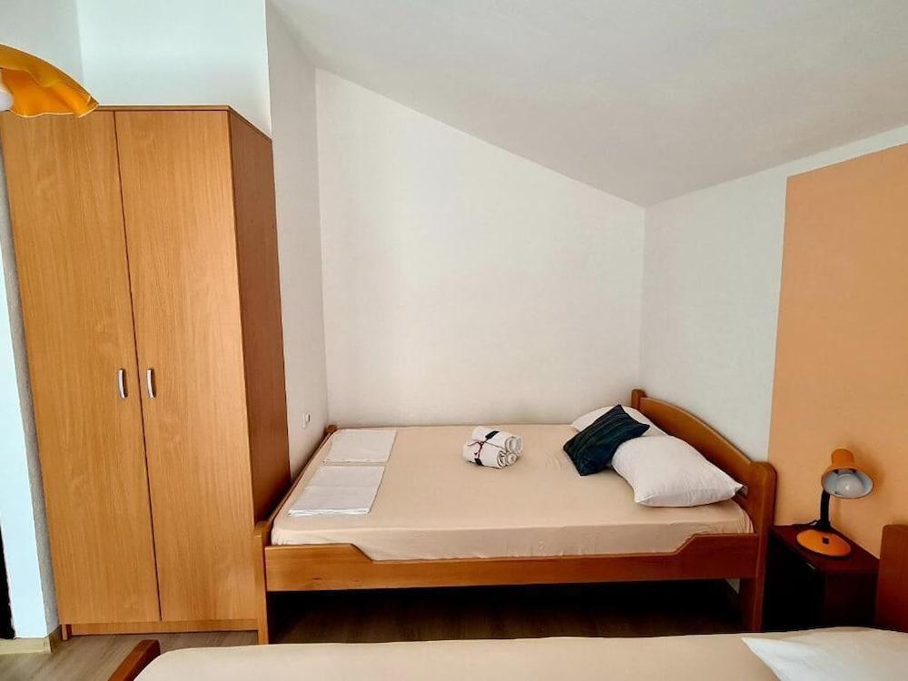 Olive Garden Apartments Petrovic