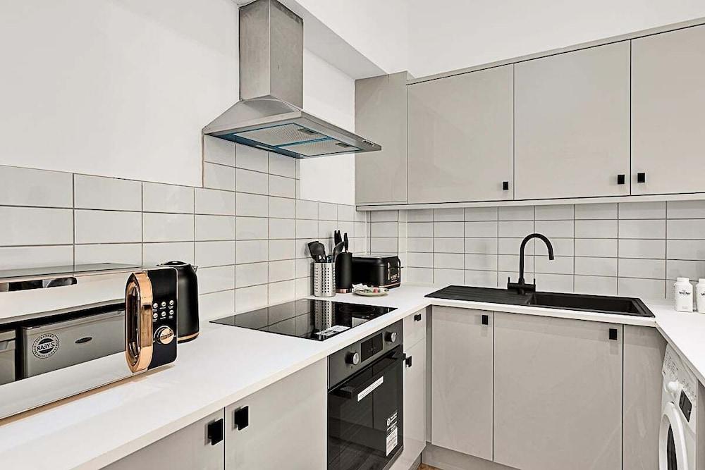 Chic Paddington Oasis