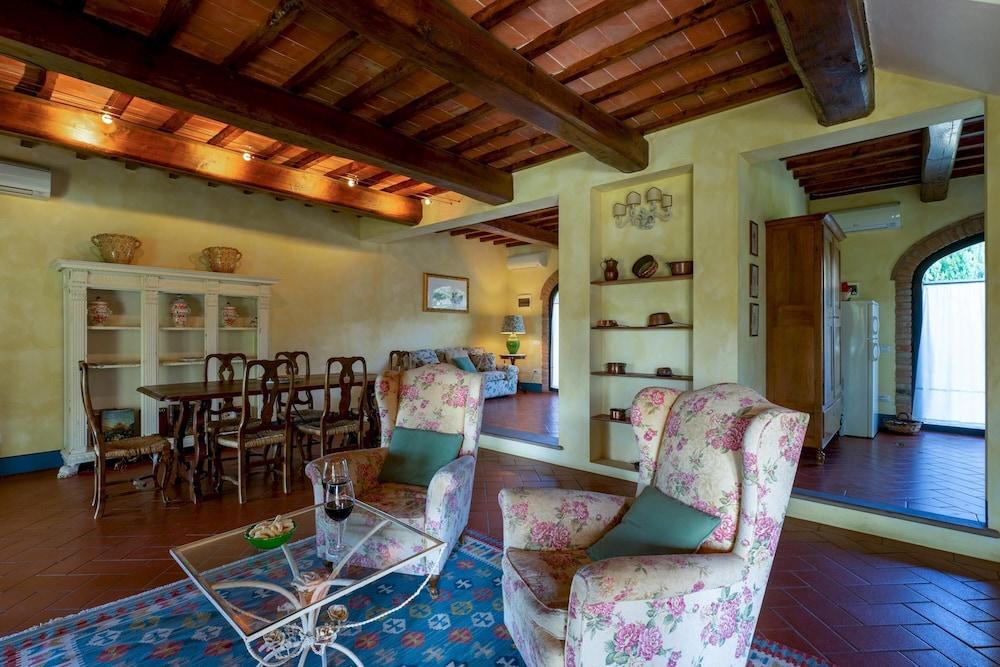 Gli Spilocchi 16 Emma Villas