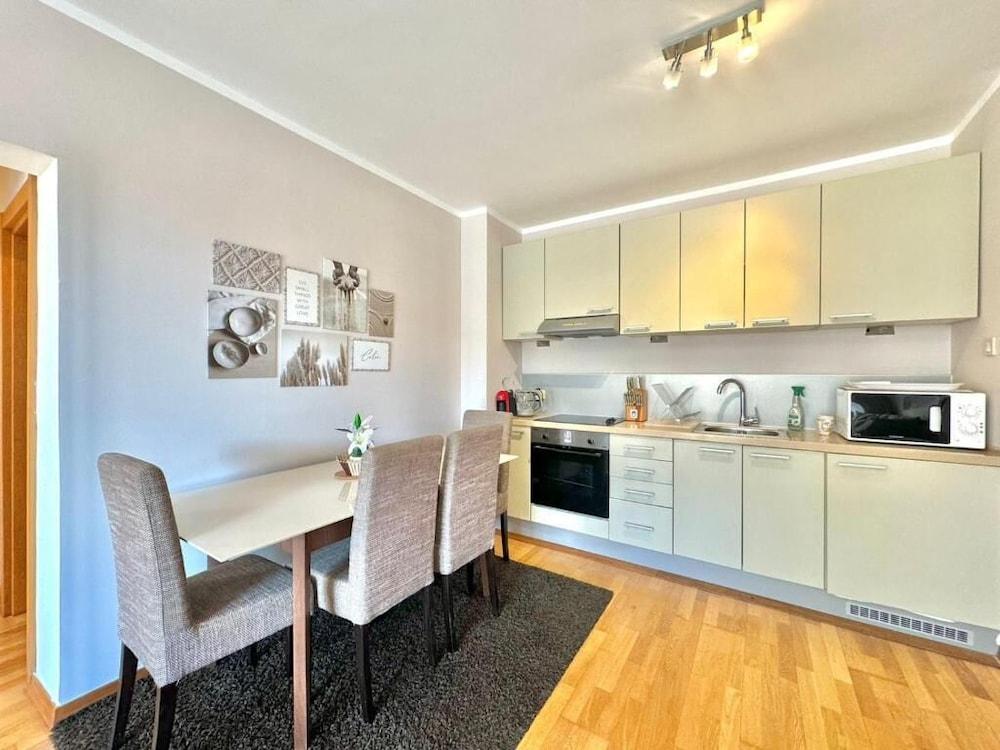 Sunset Poolside Retreat BlueH