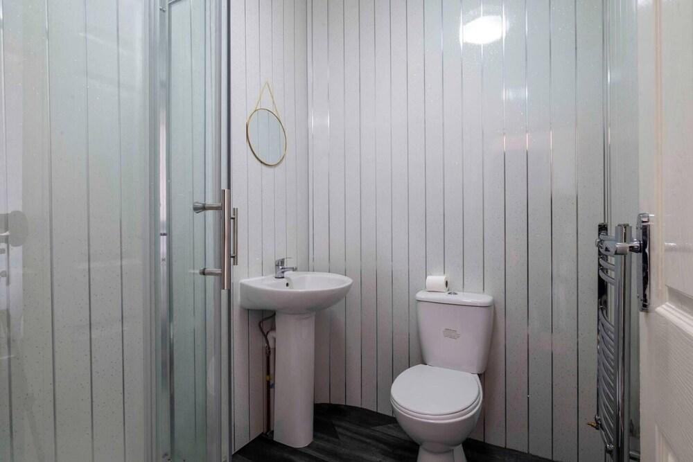 Lovely 2-bed Studio10 in Coventry