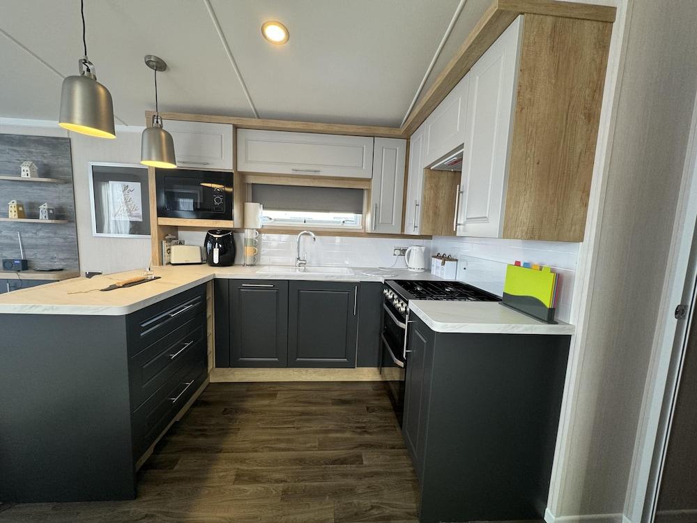 Beautiful 2-bed Holiday Home