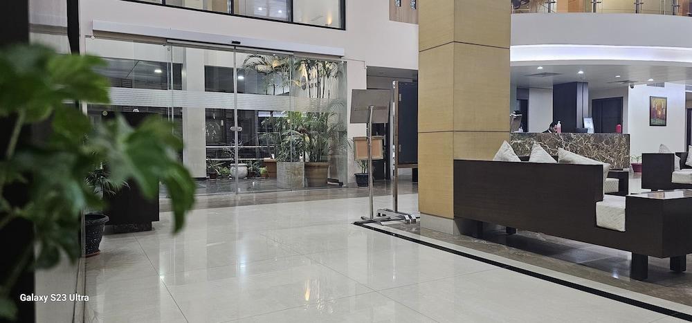 HOTEL DAAYSCO OLEY ALLO