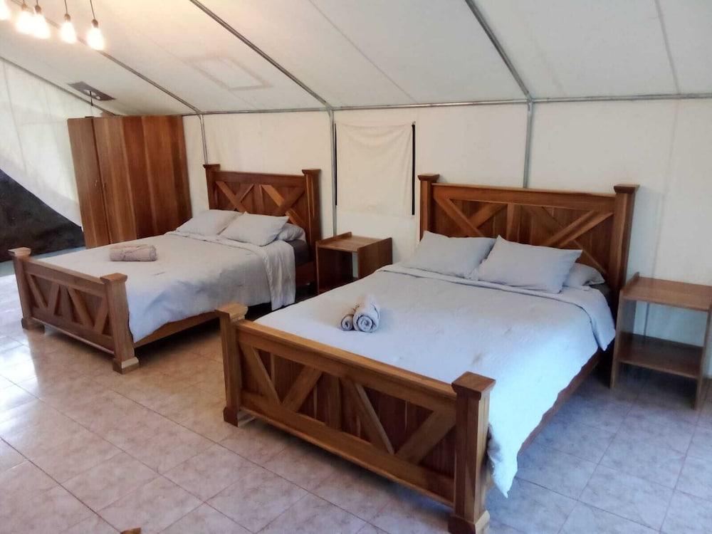 Volcano Tenorio Glamping Ranch - 3 Tents