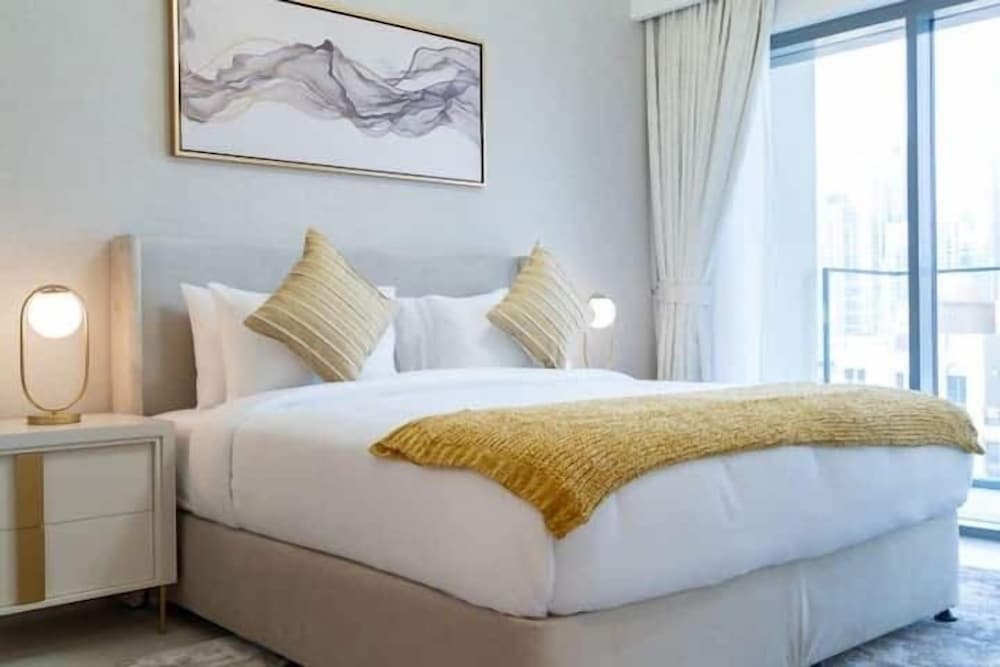 Vogue Downtown - Burj Royale