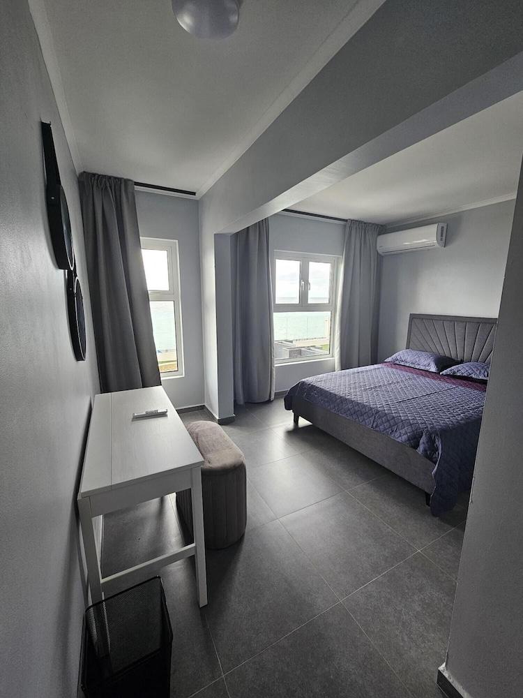 Seaview Resort  Boca Sami