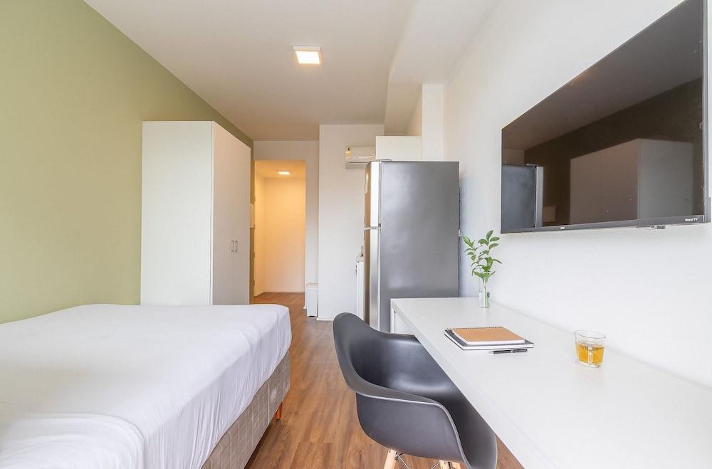 Setin Downtown Praca da Sé by Viva - Prédio completo com piscina perto de estação de metrô no Centro de São Paulo