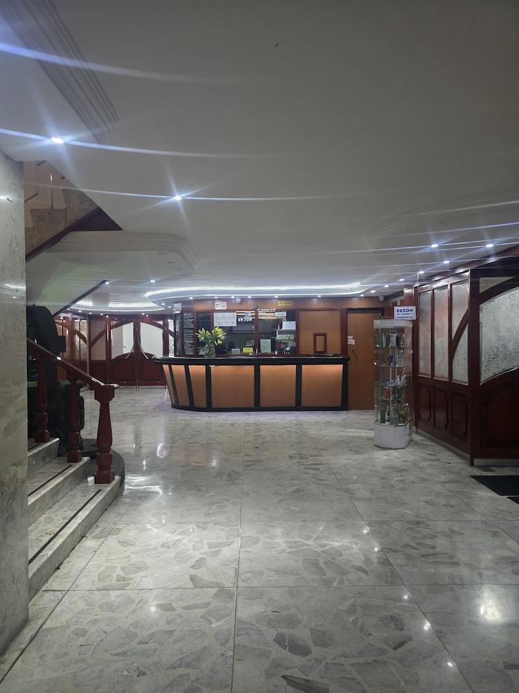 Hotel & Villas Gran Vía, Tultitlán