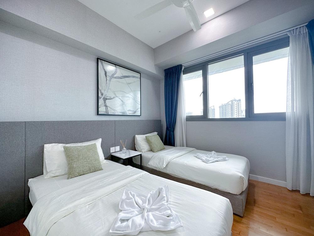 Iskandar Residences By Stayrene