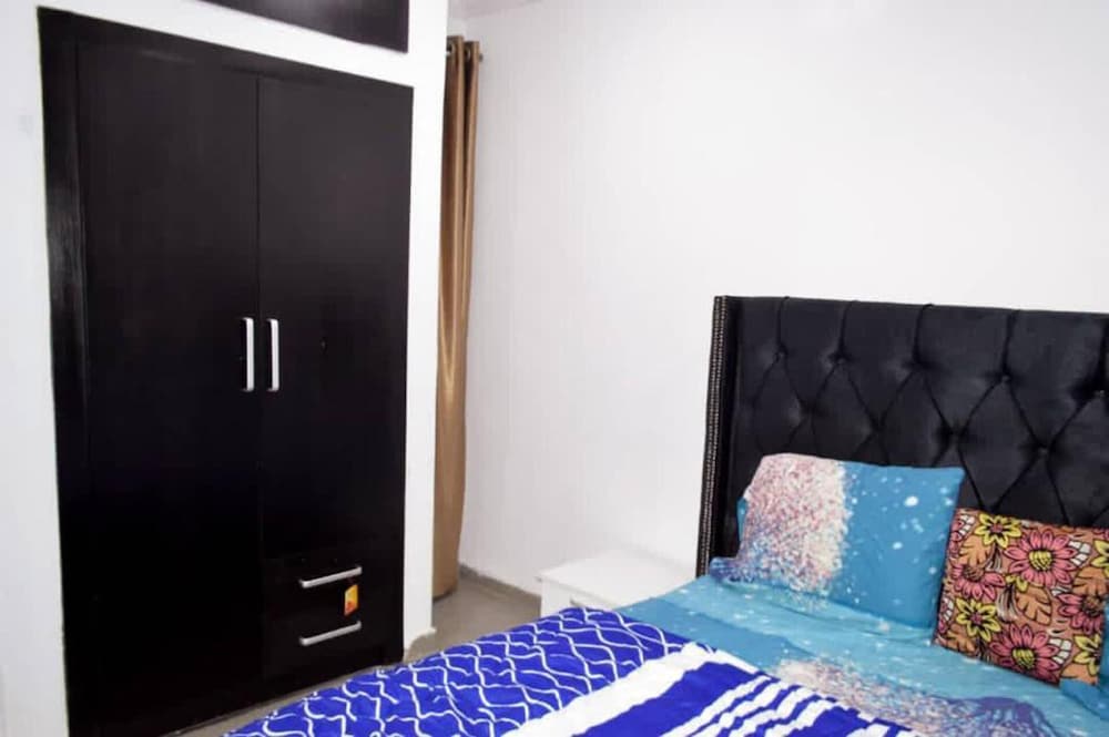 Immaculate 4-bed Apartment in Lagos