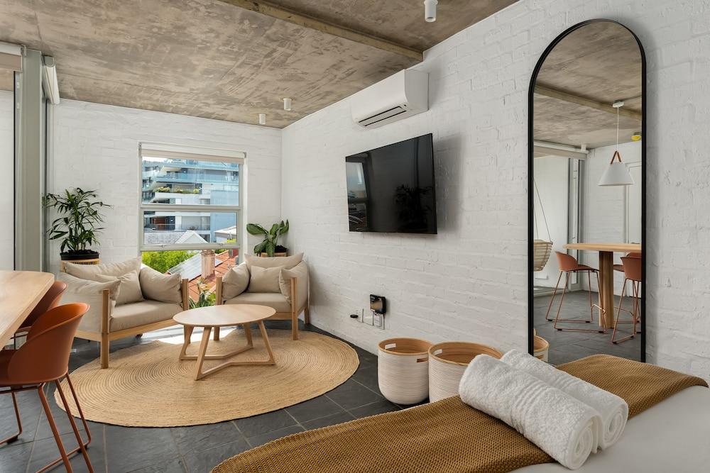 Westwind Light & Bright Luxury Apartment