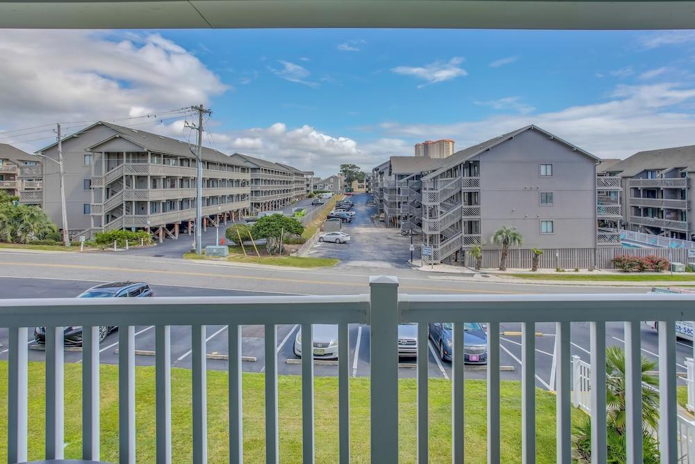 Myrtle Beach Vacation Rental - Walk to the Ocean!
