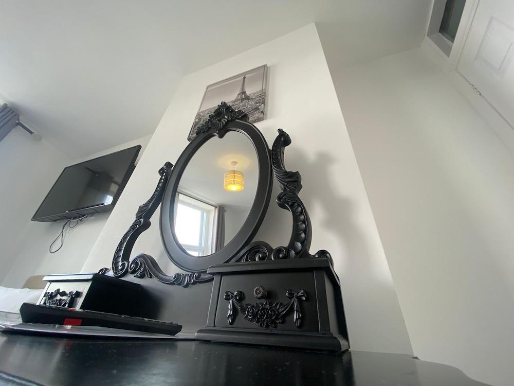 The Lady Hamilton B&B