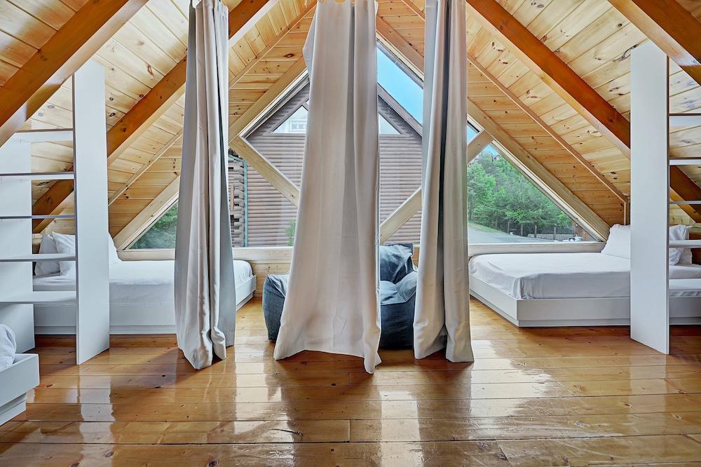 Java by Avantstay 12 Mins to Pigeon Forge + View