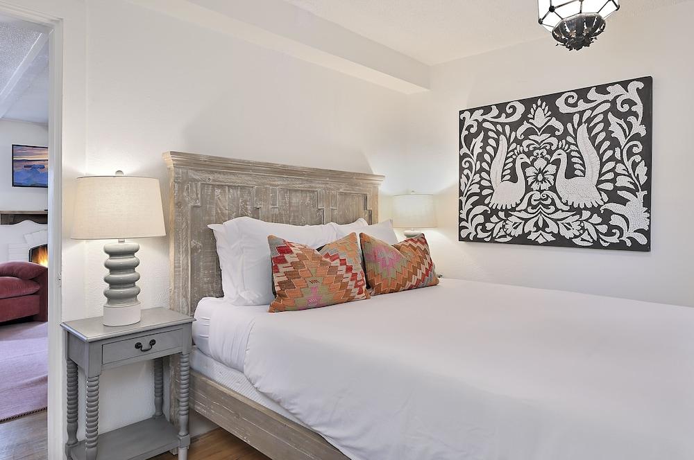 Tesuque Outpost 3 Suites Mountain Views