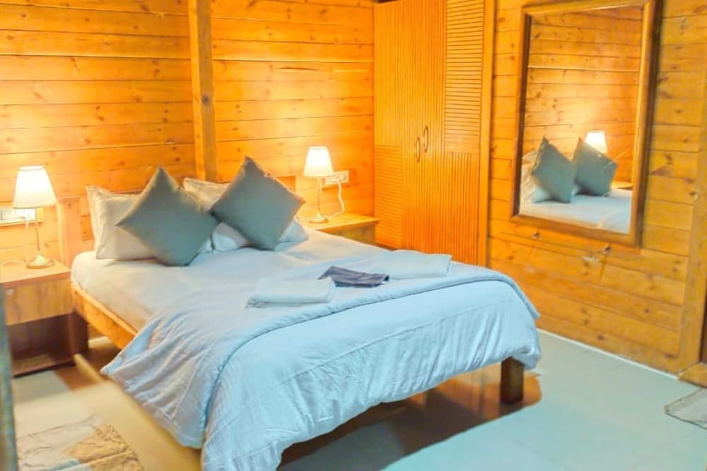 Kadumane Hills Resorts