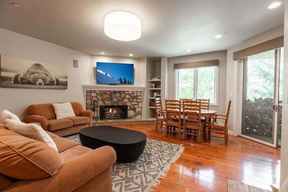 Strawberry Park Condos Feature Ski-in Ski-out And Outdoor Heated Pool 2 Bedroom Condo by RedAwning
