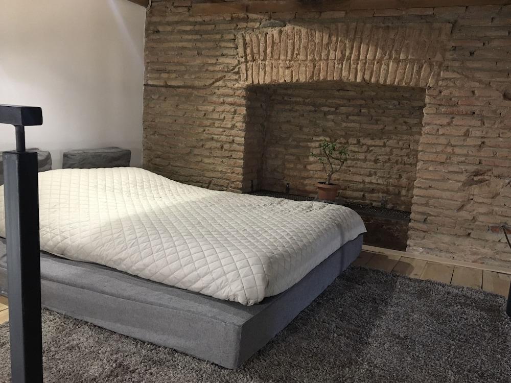 H&B apartments Atoneli