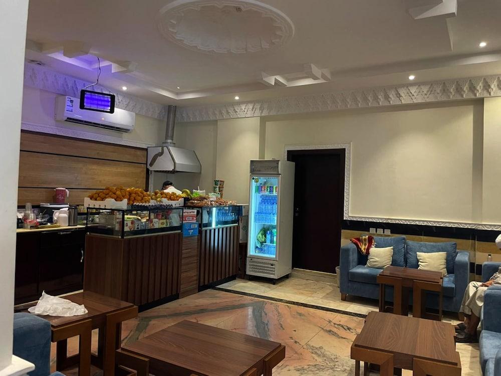 OYO 661 Al Tamayoz Al Raqi Al