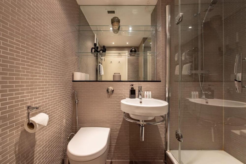 The River Thames View - Stunning 2bdr Flat With Study Room Balcony