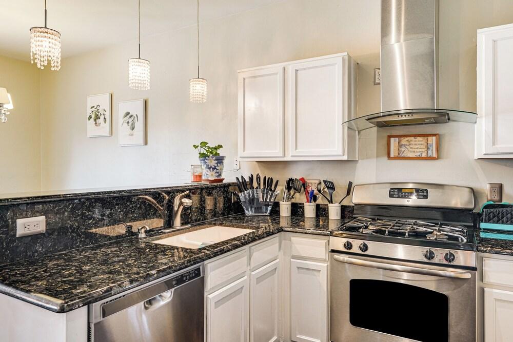 Cozy Tucson Getaway w/ Hot Tub: 4 Mi to Casino