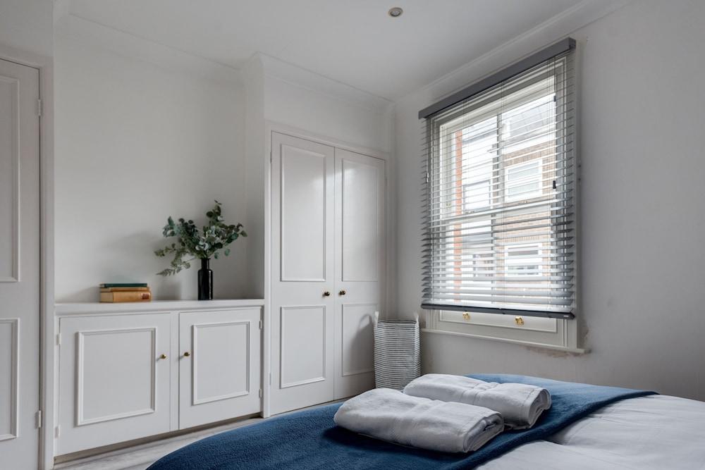 Bright & Spacious 2-Bedroom House