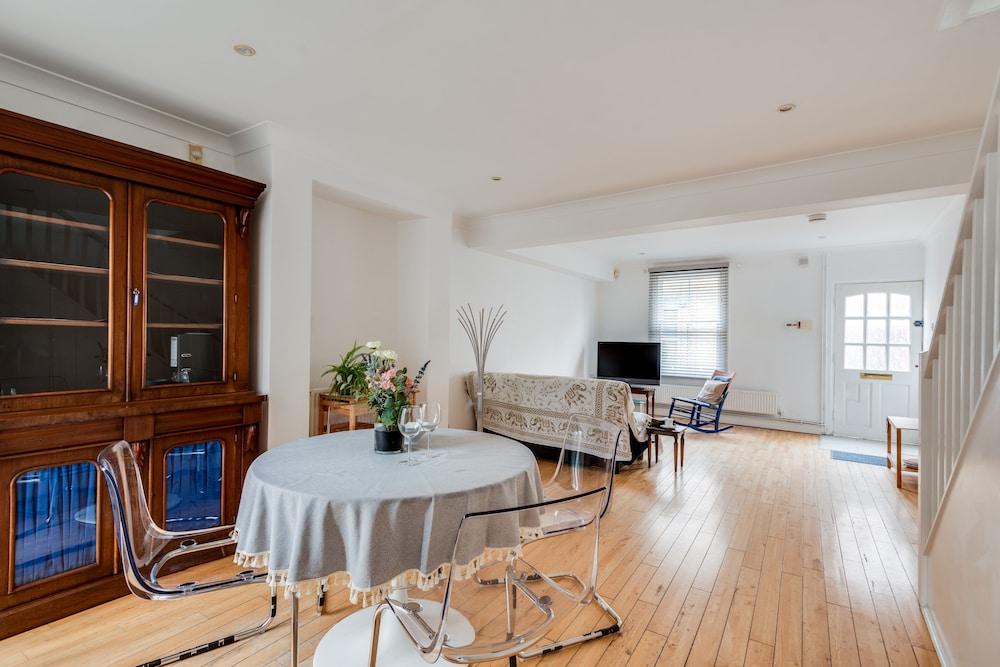 Bright & Spacious 2-Bedroom House