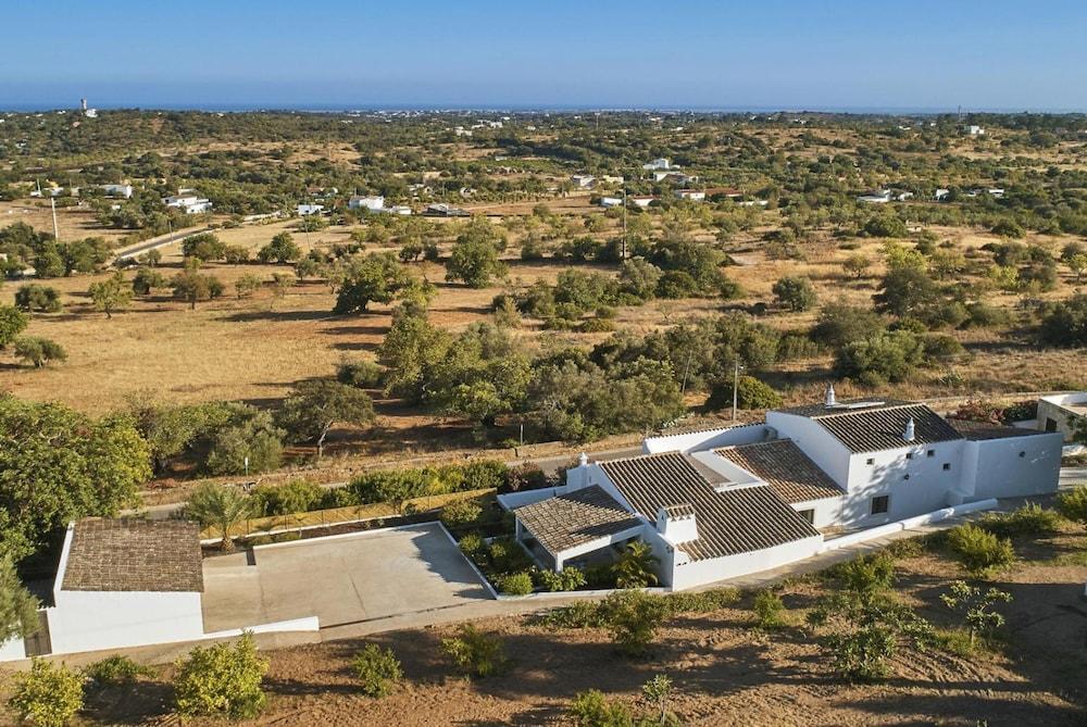 Casa do Carmo in Moncarapacho