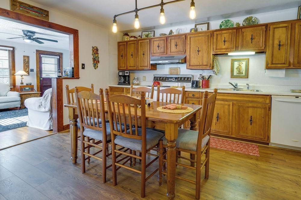 Pet-friendly Topton Home w/ Patio, Deck & Views!