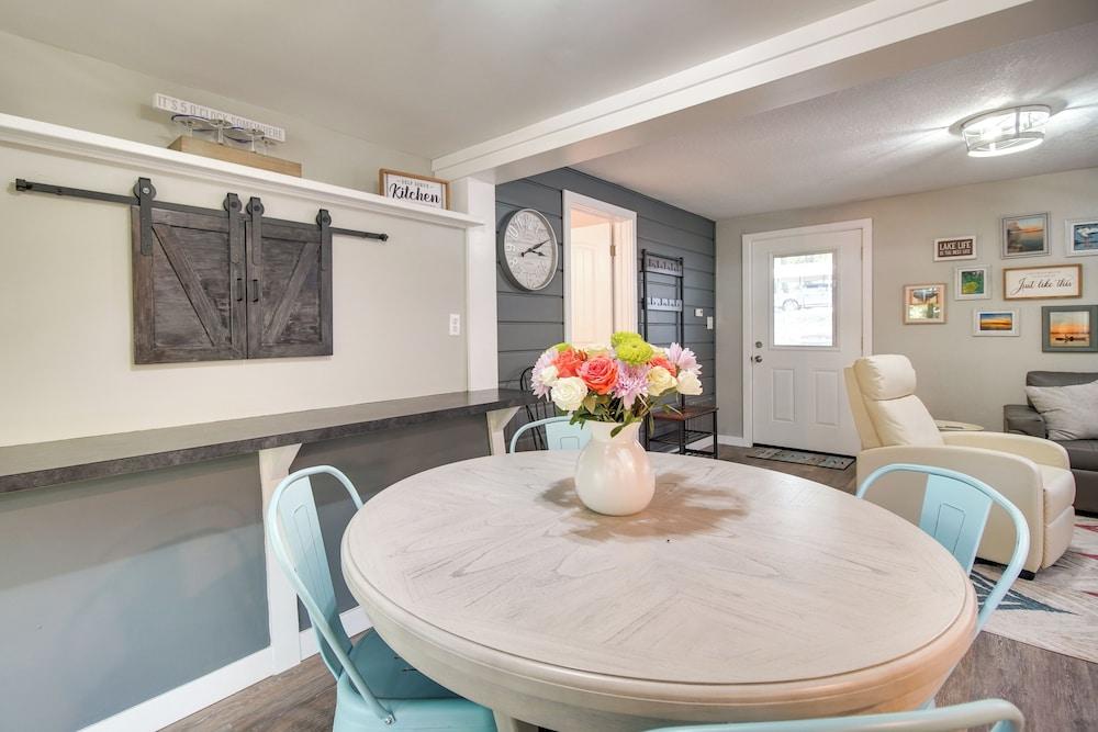 Deck + Dock Access: Lakefront Grove Cabin!