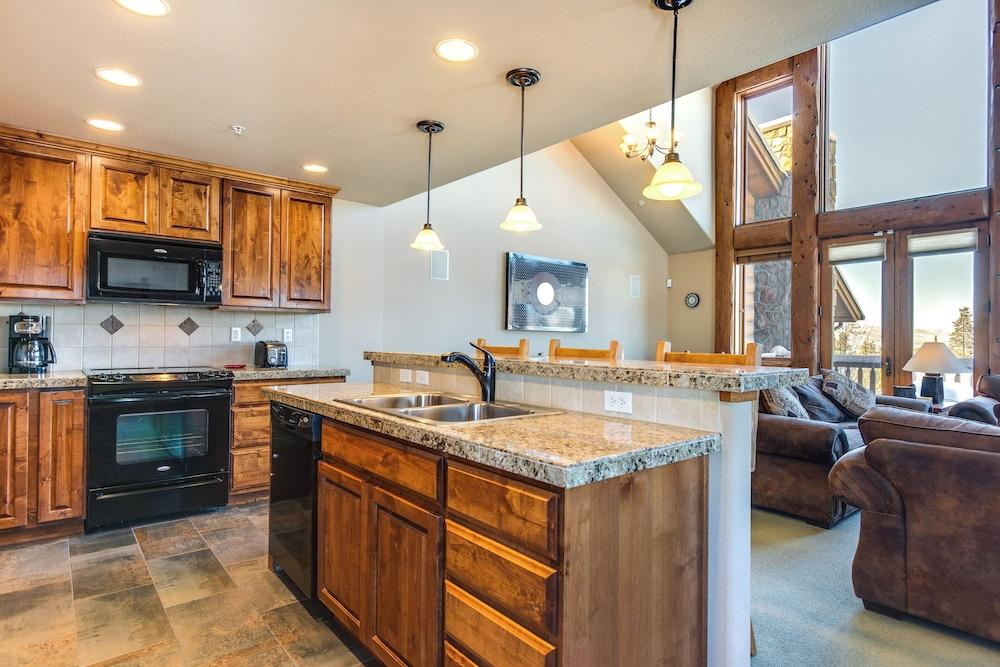 Spacious Fraser Gem: 7 Mi to Winter Park!