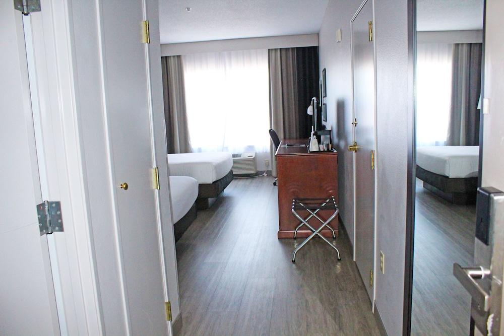 Independence Stay Hotel & Suites