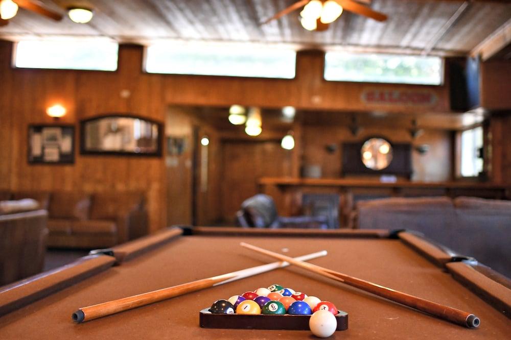 Sons Rio Cibolo Safari Cabin 1