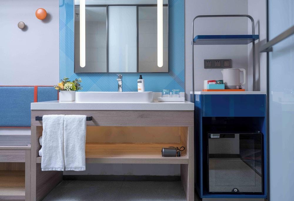 Holiday Inn Express Shanghai Hongqiao NECC by IHG