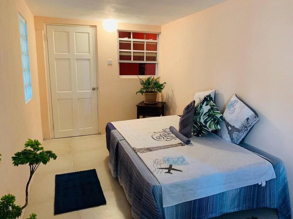 Story Villa, 2 Bedrooms With Mountain & Ocean View