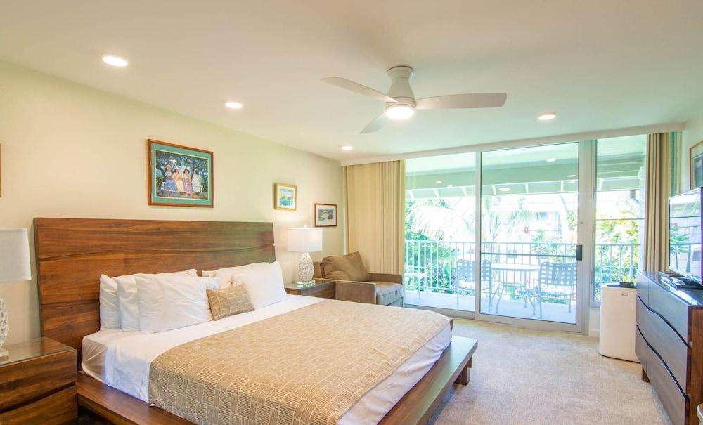 Castle Napili Surf Beach Resort