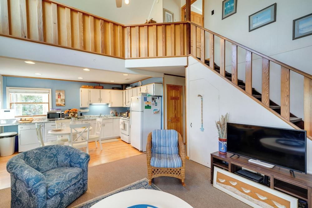 Kitty Hawk Vacation Rental w/ Private Pool!
