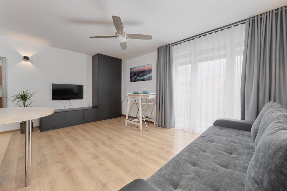 Studio Wroclaw Center by Renters