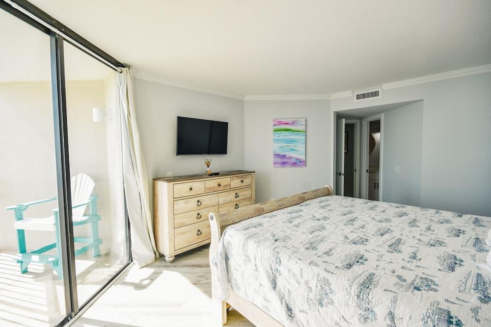 Ocean Creek Kk-14 2 Bedroom Condo by RedAwning