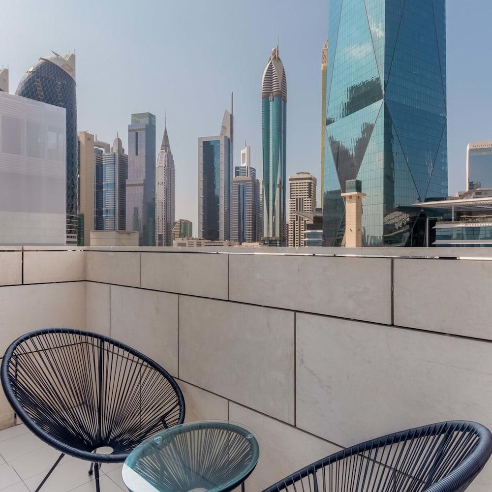 Silkhaus Elegant View Studio Difc Gym Pool