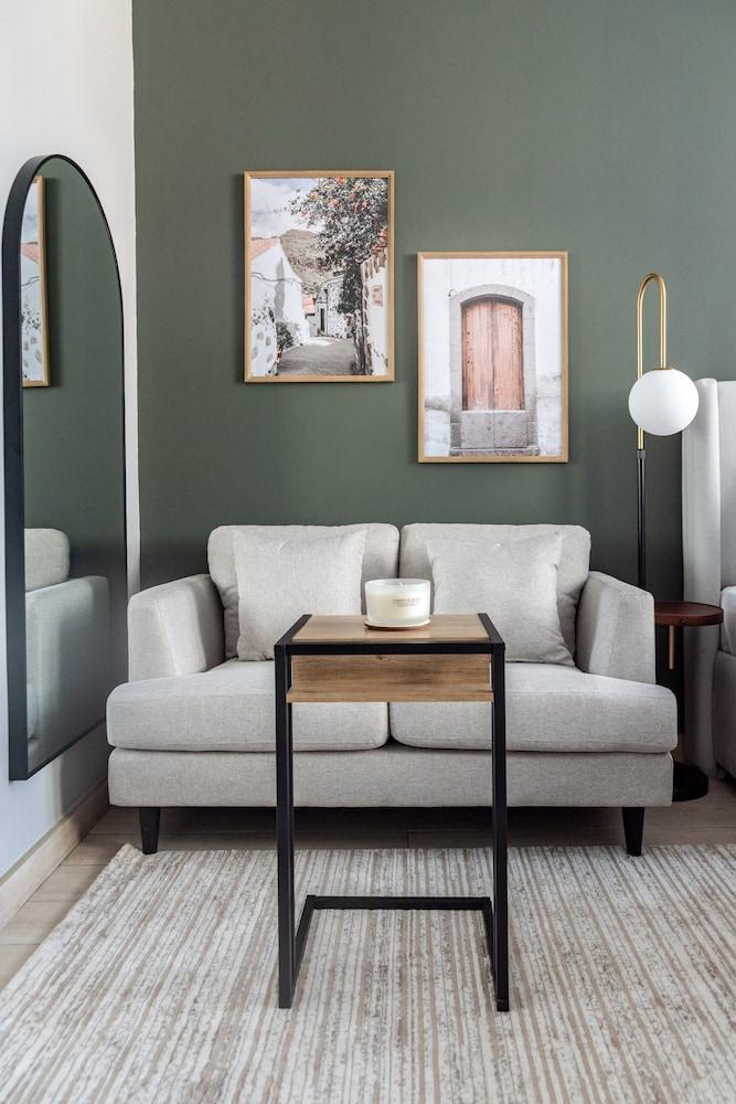 Silkhaus Balcony With Great View Studio In Difc