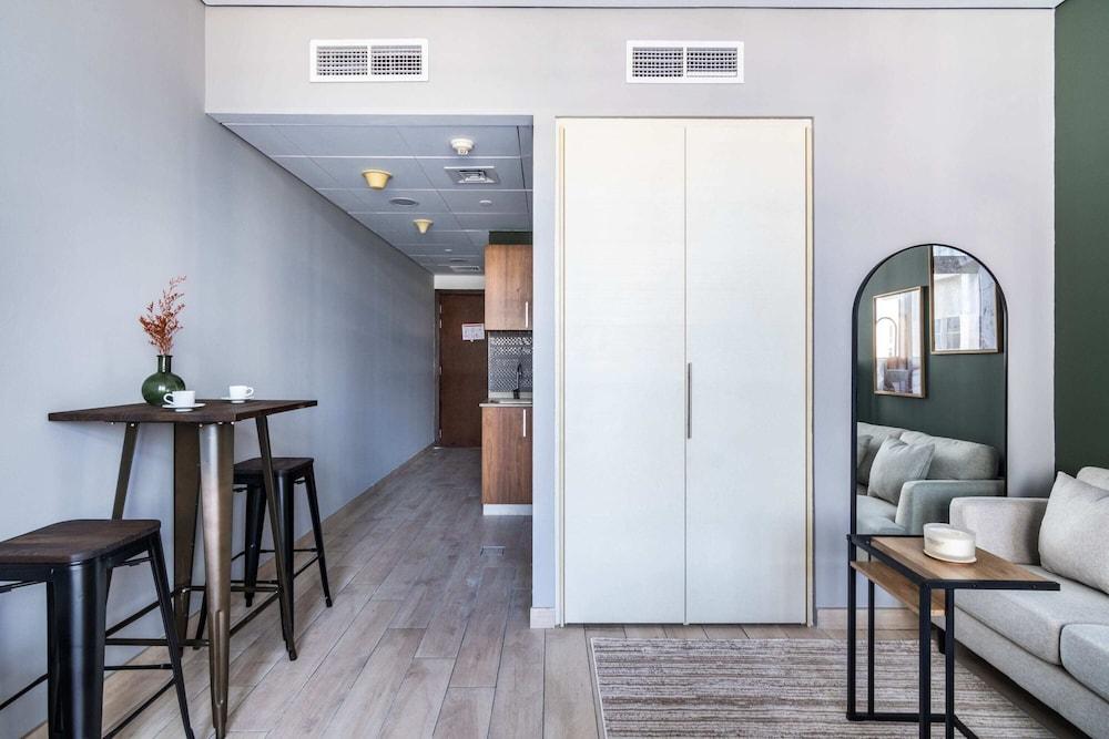 Silkhaus Balcony With Great View Studio In Difc