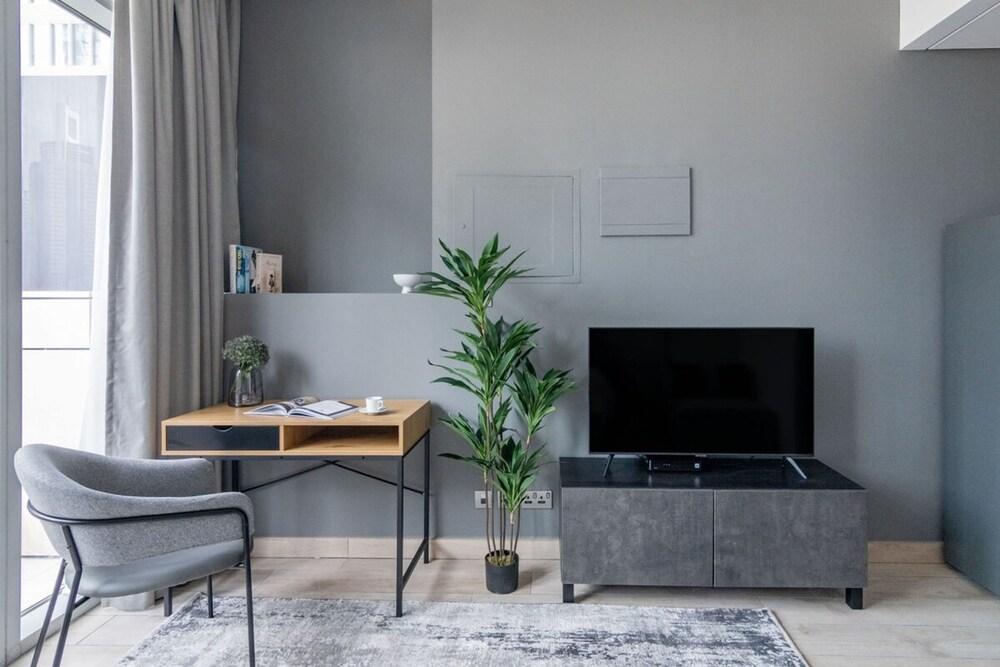 Silkhaus Difc Studio With Balcony View Gym Pool