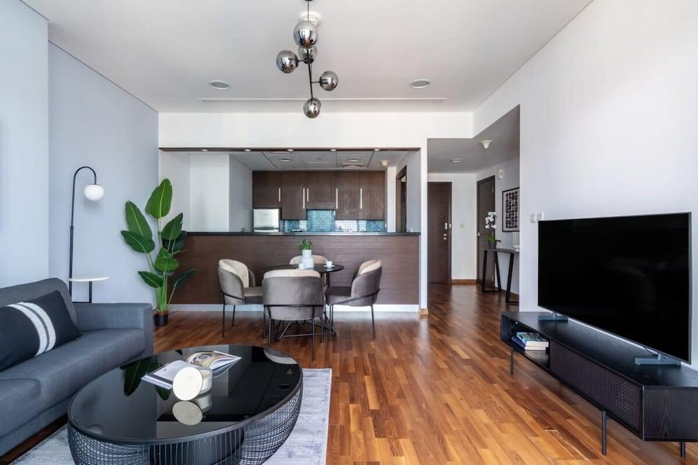 Silkhaus High Floor Spacious Balcony With View