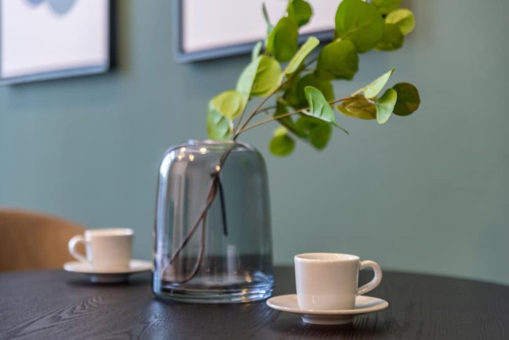 Silkhaus Modern Balcony Over Difc Studio Pool