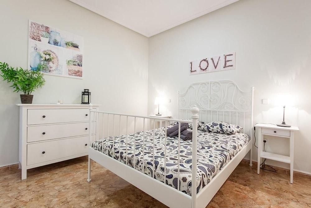 Stunning Urban Apt. Historic District - Sol