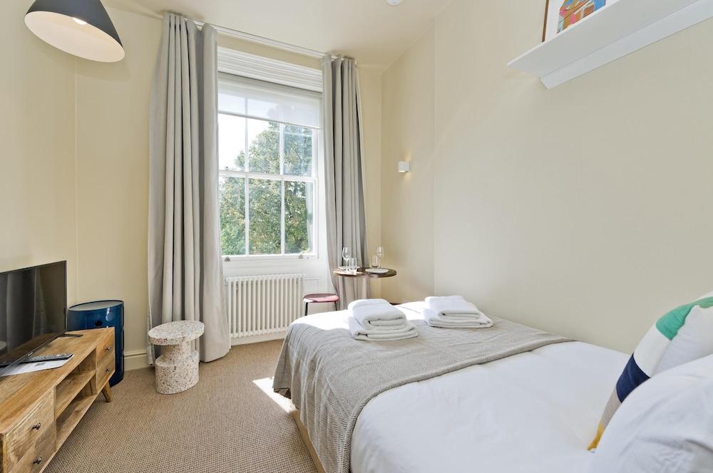 Cosy Studio in Popular NW London Area