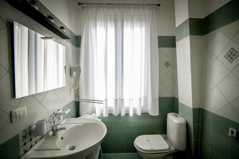 Sikania Rooms Camera 2 Quadrupla