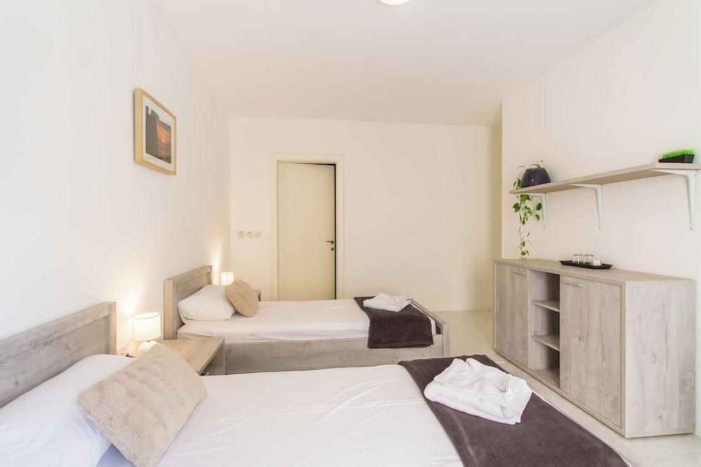 SwieqiStay room3 private bath - Paceville